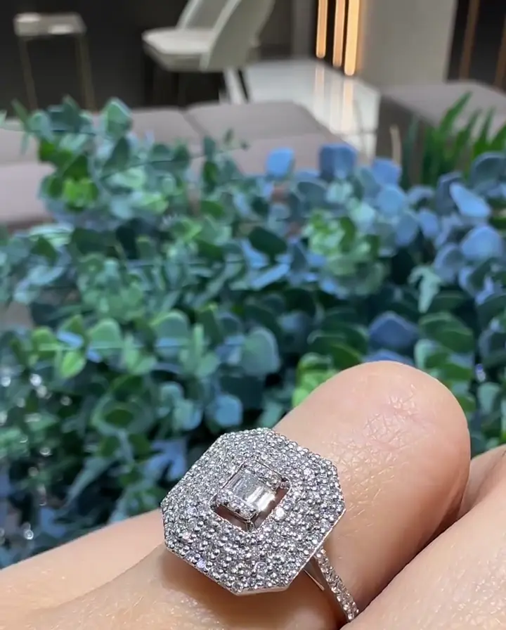 0.74 ct Baget Pırlanta Yüzük, görsel 1