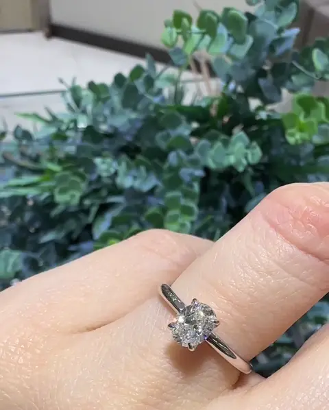 0.70 ct Oval Pırlanta Yüzük