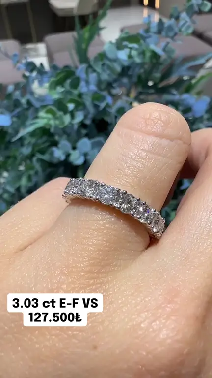 3.03 ct Tamtur Pırlanta Yüzük videosundan kare