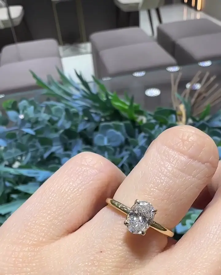 1.00 ct Oval Pırlanta Yüzük, görsel 1