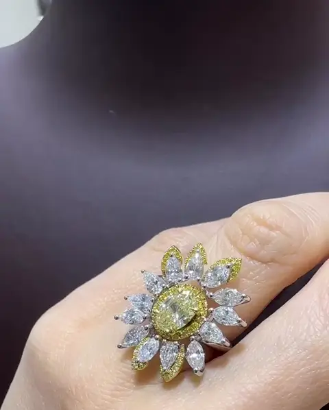 1.13 ct Sarı Pırlanta Tasarım Yüzük