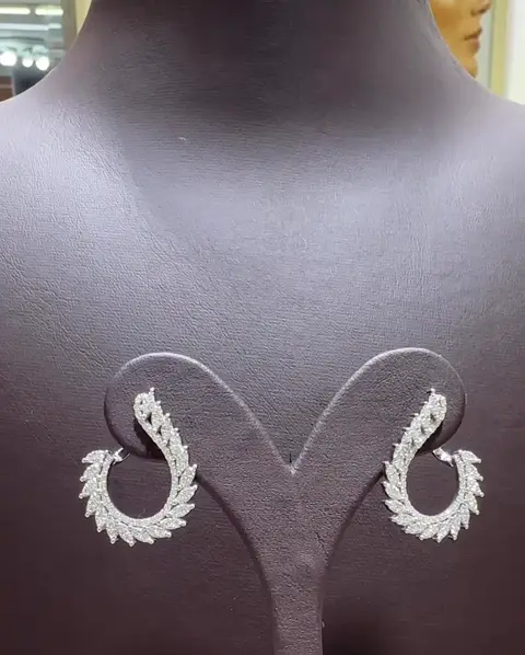 1.30 ct Tasarım Pırlanta Küpe