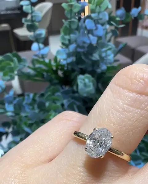 1.26 ct Tektaş Pırlanta Yüzük