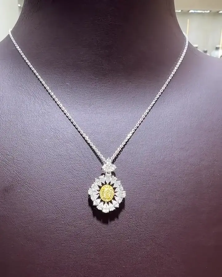 0.46 ct Sarı Pırlanta Tasarım Kolye, görsel 2