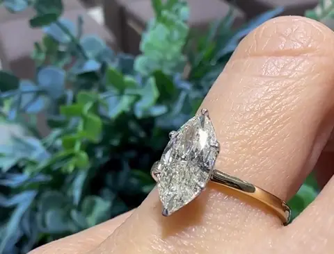 2.03 ct Tektaş Pırlanta Yüzük